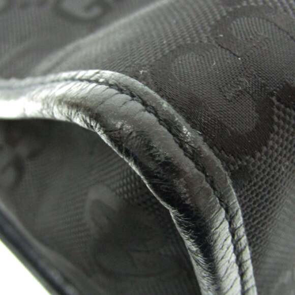GUCCI Authentic Black Leather Shoulder Bag - Picture 5 of 16